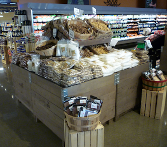 bulk displays and fixtures for grocery stores