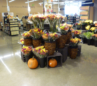 floral merchandising displays and fictures